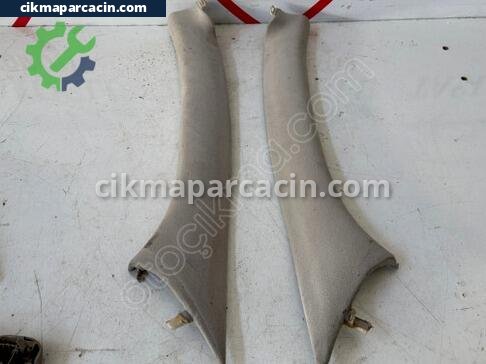 Renault Megane Ön Cam çıkma parça