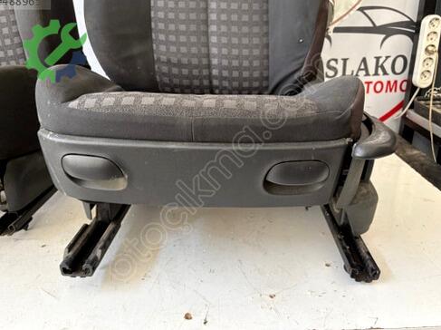 Renault Megane Ön Koltuk çıkma parça