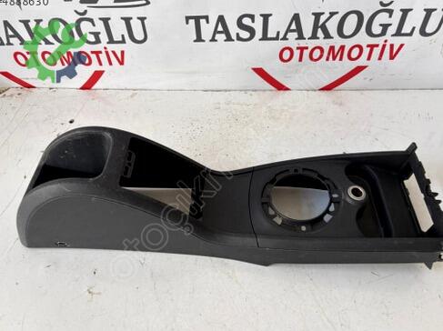 Renault Megane Orta Konsol çıkma parça