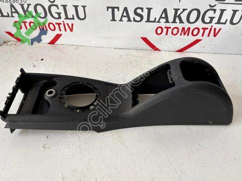 Renault Megane Orta Konsol çıkma parça