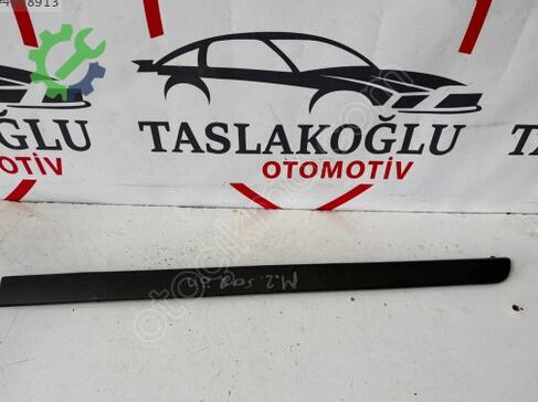 Renault Megane Kapı Çıtası çıkma parça