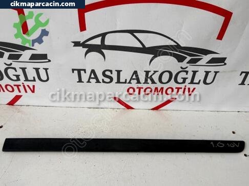 Renault Megane Kapı Çıtası çıkma parça