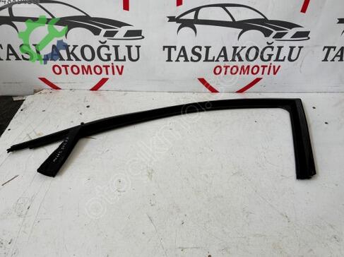 Renault Megane Sol Ön Kapı çıkma parça