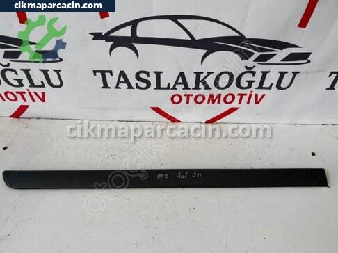 Renault Megane Kapı Çıtası çıkma parça