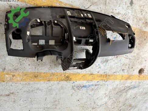 Renault Megane Torpido çıkma parça