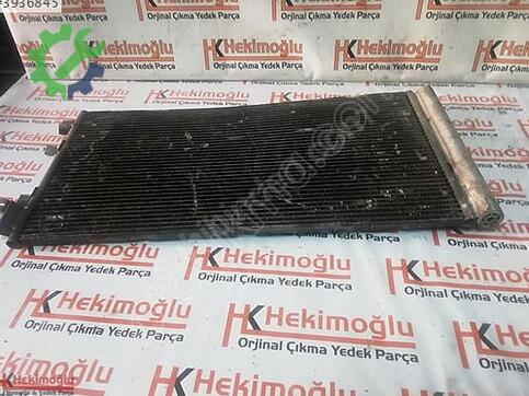 Renault Megane 921009956R çıkma parça