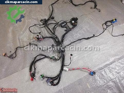 Renault Fluence Akü çıkma parça