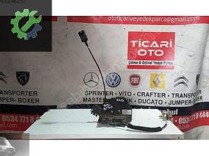 Renault Meğane 3 sol arka kapi kilidi