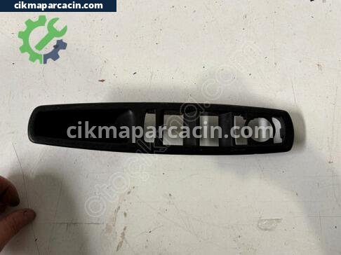 Renault Megane Düğme Çerçevesi çıkma parça