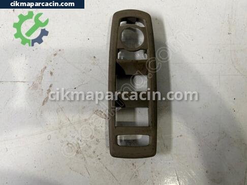 Renault Megane Düğme Çerçevesi çıkma parça