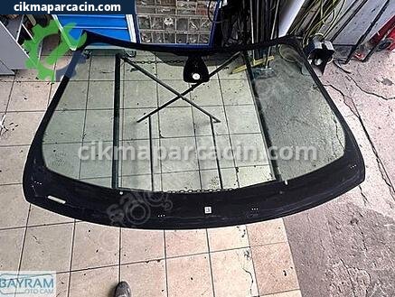 Renault Megane Oto Cam çıkma parça