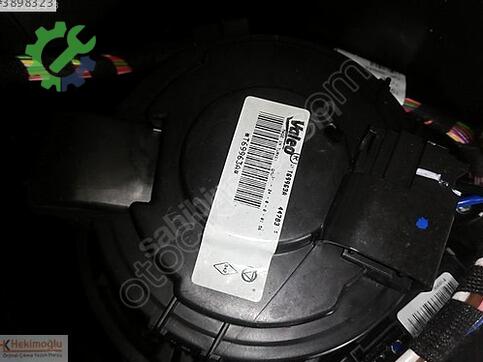 Renault Megane 04966362 çıkma parça