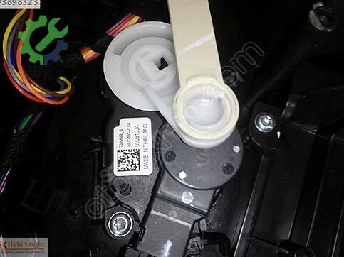 Renault Megane 04966362 çıkma parça