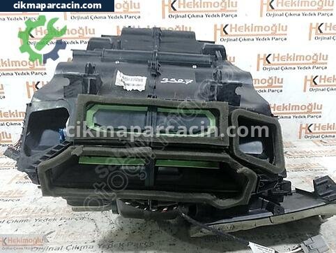 Renault Megane Kalorifer çıkma parça