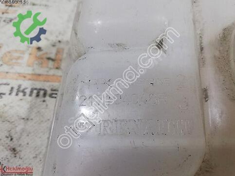 Renault Megane 217104048R çıkma parça
