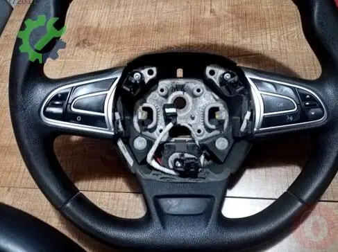 Renault Megane Direksiyon Simidi çıkma parça