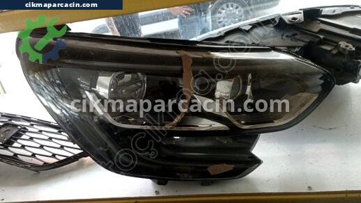 Renault Megane Far çıkma parça