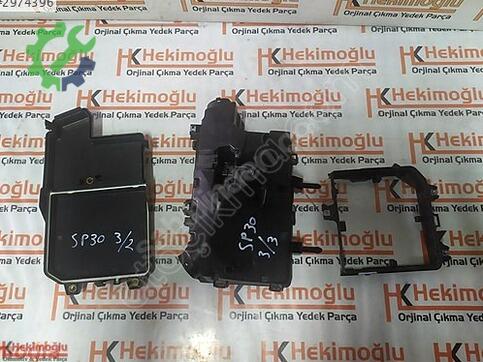 Renault Megane 252361855R çıkma parça