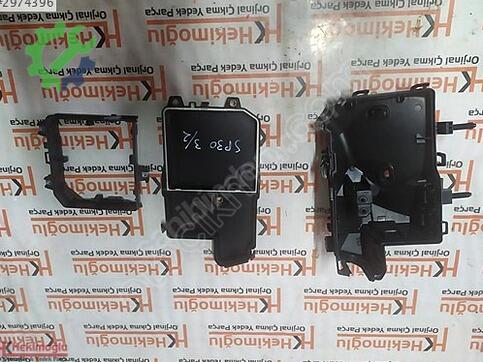 Renault Megane 252361855R çıkma parça