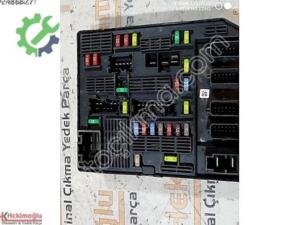 RENAULT MEGANE 4 TALİSMAN UPC BEYNİ SİGORTA KUTUSU 284B6