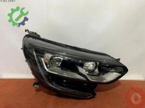 Renault Megane 2022 Çıkma Far Sağ