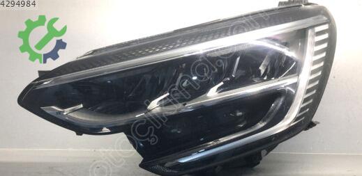 Renault Megane Far çıkma parça