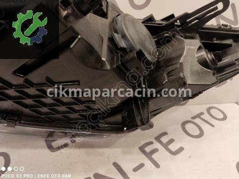 Renault Megane Sağ Ön Far 260108719R çıkma parça