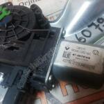 RENAULT SAĞ ARKA CAM MOTORU VE MEKANİZMASI C49019-101