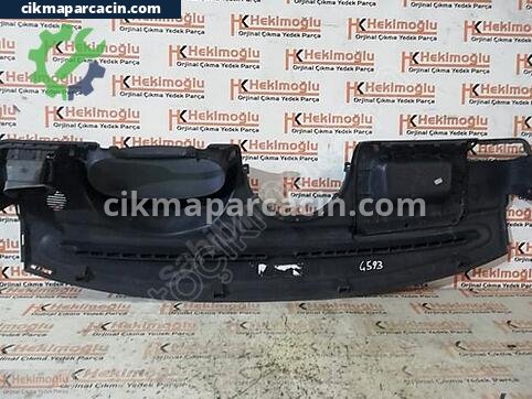 Renault Symbol Torpido çıkma parça