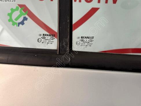 Renault Symbol Sağ Arka Kapı çıkma parça