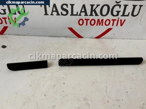 Renault Symbol Torpido çıkma parça