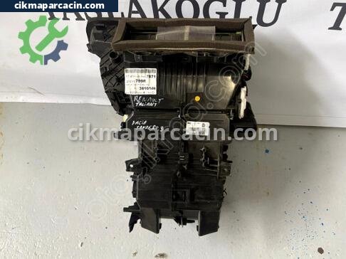 Renault Taliant Kalorifer Kutusu çıkma parça