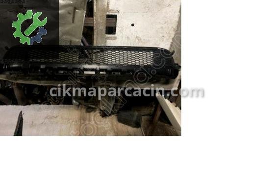 Renault Trafic Tampon Izgarası çıkma parça
