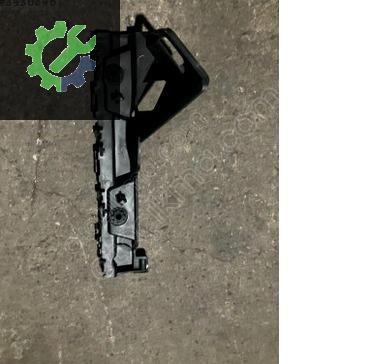 Renault Trafic İçin Ön Sağ Tampon Bağlantı Ayak Parçası