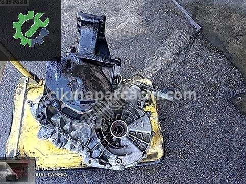 Renault Trafic Şanzıman Komple çıkma parça