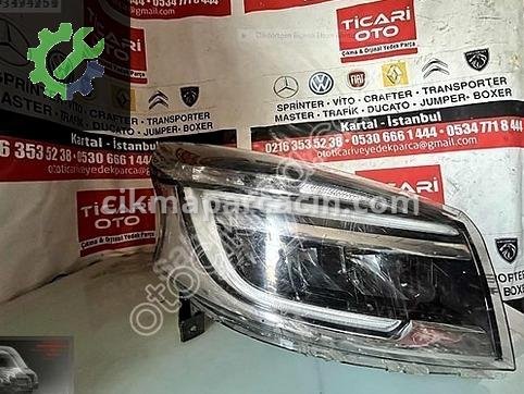 Renault Trafic Sağ Ön Far çıkma parça