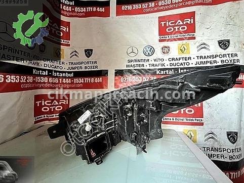 Renault Trafic Sağ Ön Far çıkma parça