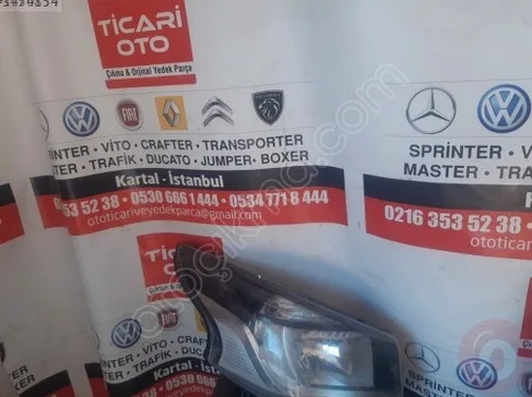 Renault Master Sağ Ön Far çıkma parça