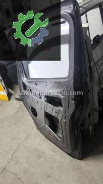 Renault Trafic Sağ Ön Kapı çıkma parça
