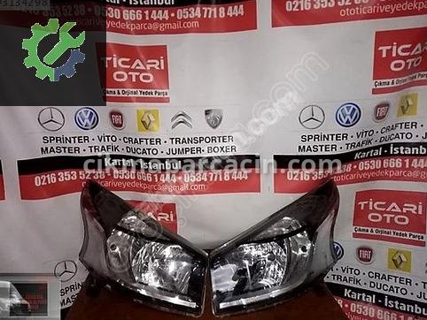 Renault Trafic Sağ Ön Far çıkma parça