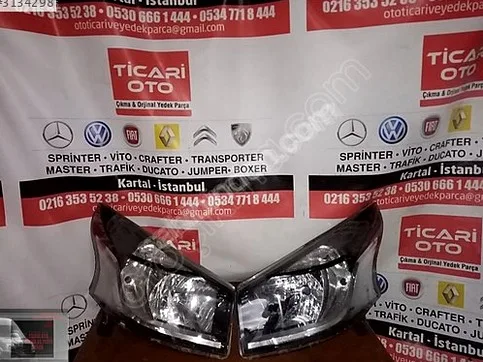 Renault Trafic Sağ Ön Far çıkma parça