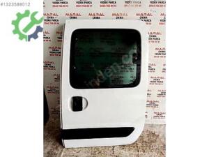 renault Kango 98 08 arası sol arka kapi