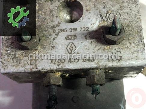 Renault Scenic ABS Beyni 7700432643 çıkma parça