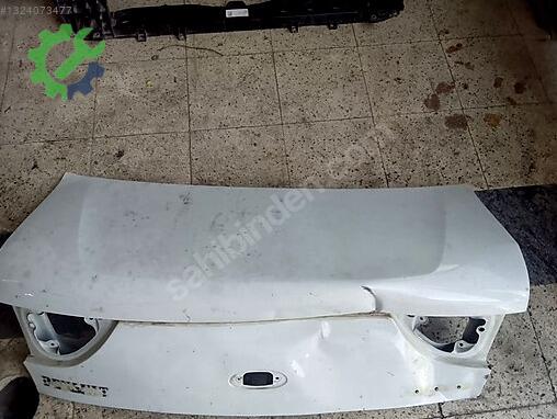 Renault Megane Arka Bagaj çıkma parça