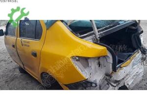 Renault Clio 2020-2024 Arka Çamurluk Çıkma