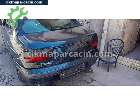 Renault Megane Bagaj çıkma parça