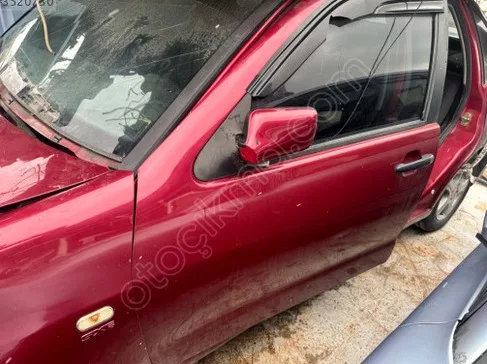 Seat Cordoba Sağ Kapı çıkma parça