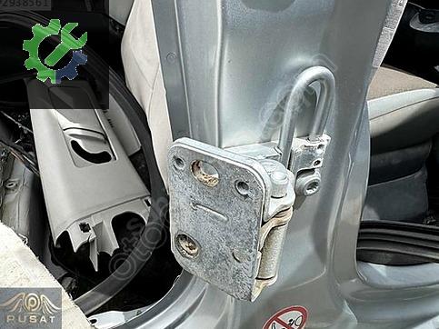SEAT CORDOBA SAĞ ARKA KAPI MENTEŞESİ ALT GERGİLİ