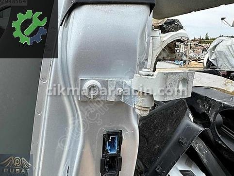 Seat Cordoba Kapı Menteşesi çıkma parça