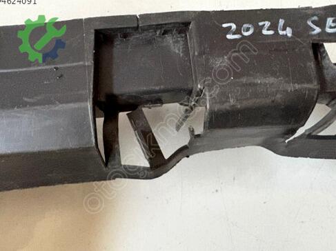 Seat Leon Tampon 5FA807863 çıkma parça